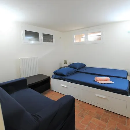 Apartment 2 *